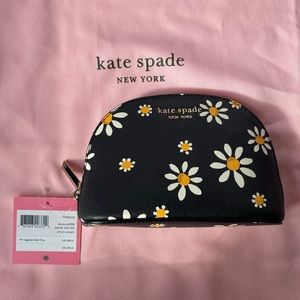 Kate Spade Spencer small dome cosmetic case - black daisy dots